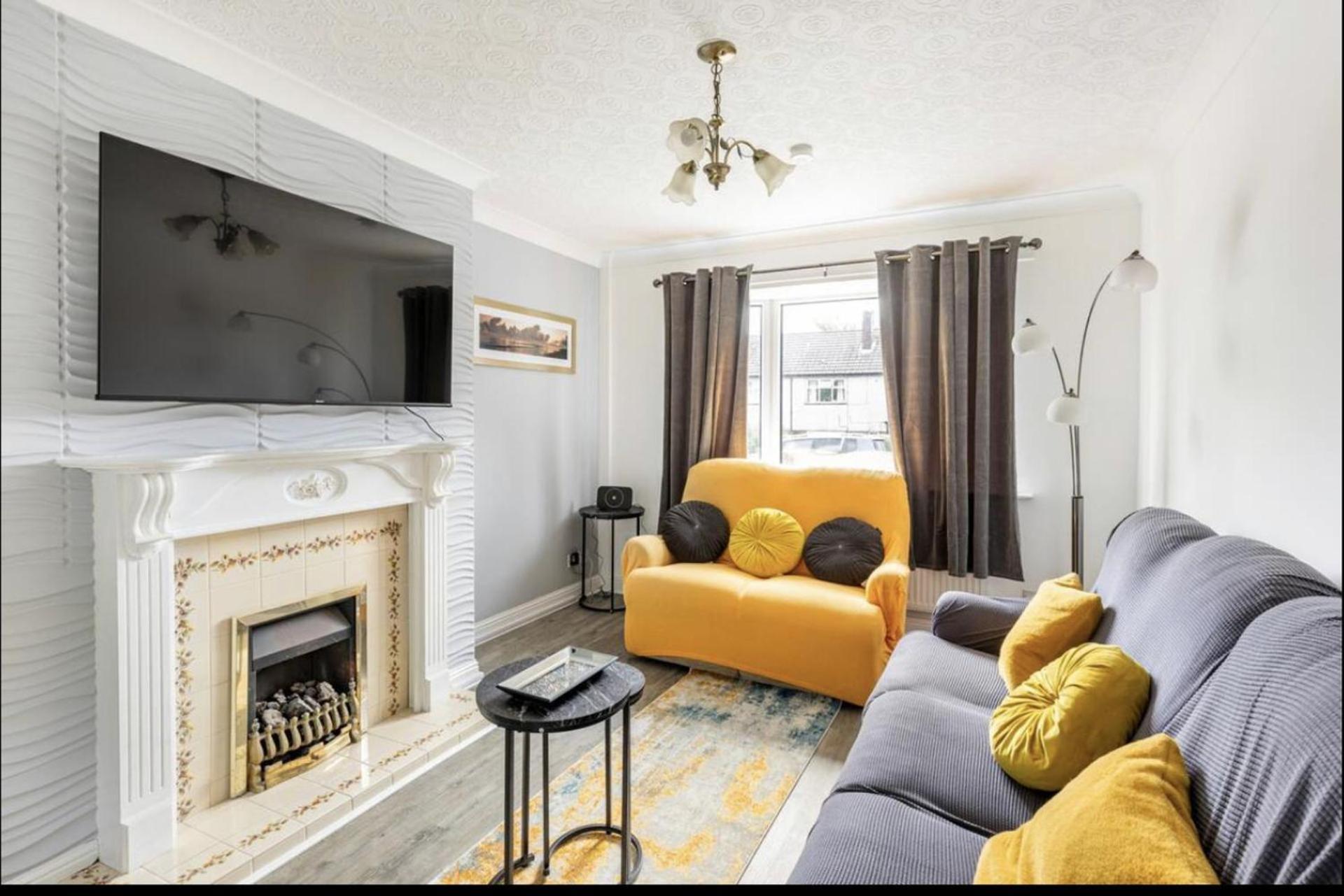 Come & Unwind In Charming 5 Bed House In Blackburn Blackburn  Buitenkant foto